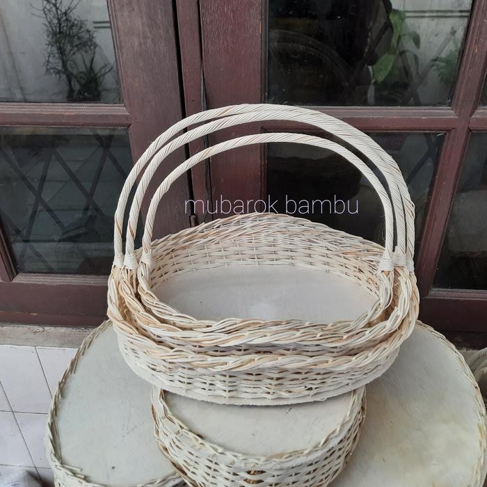 keranjang rotan/keranjang buah 1set