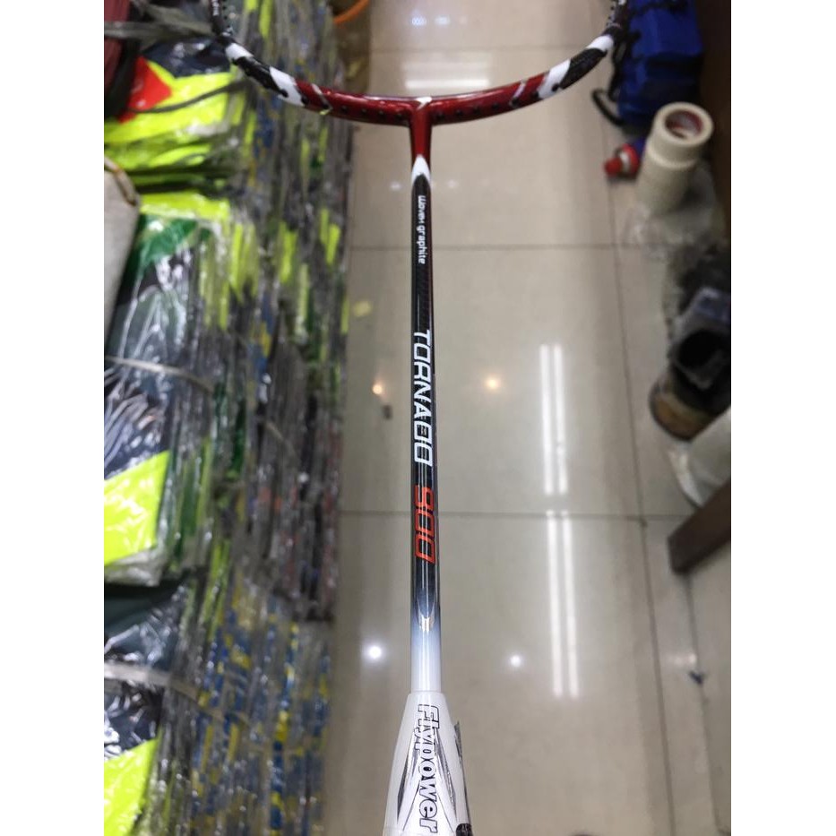 RAKET BADMINTON FLYPOWER TORNADO 900