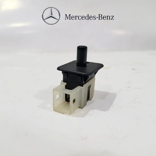 Switch Pintu Mercedes Benz W170 W202 W210 W211 W220 A2028209410