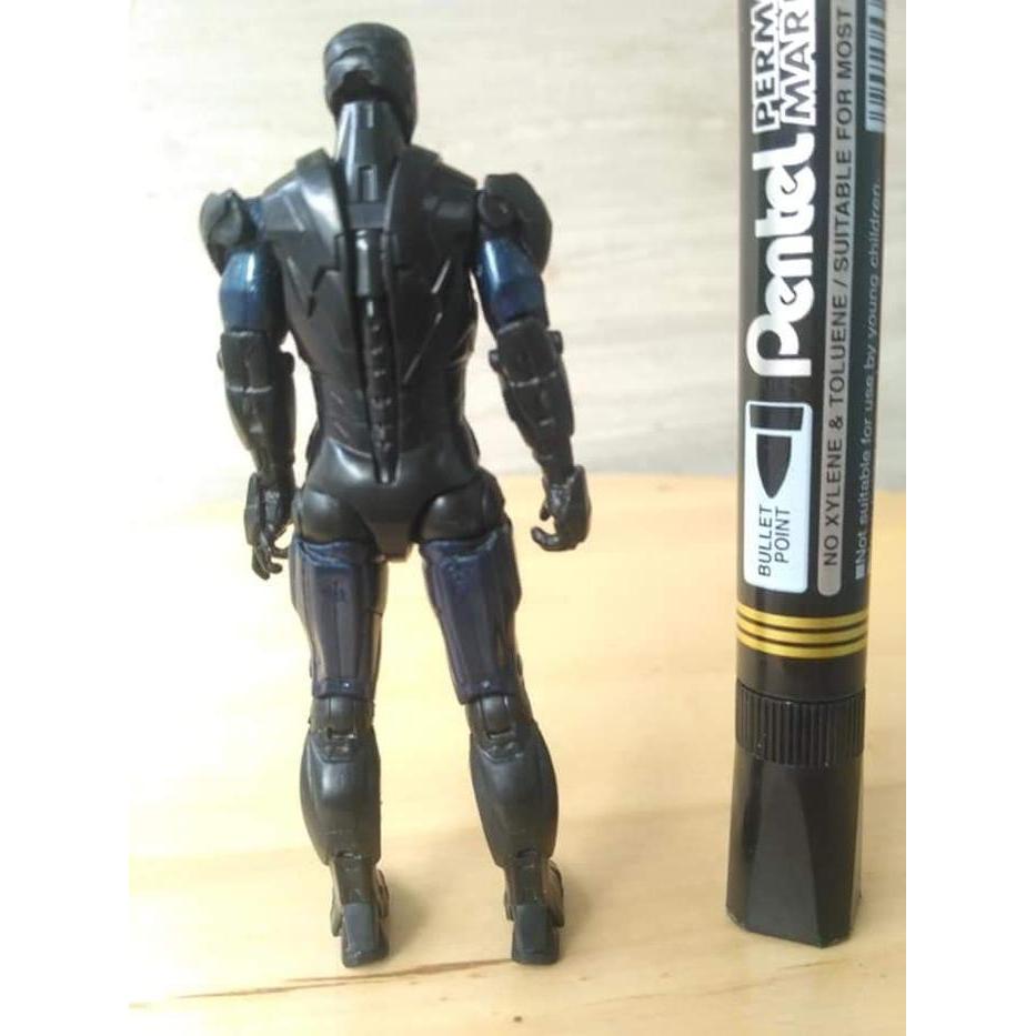 HOT SALE MAINAN ACTION FIGURE IRONMAN STEALTH BY HASBRO TINGGI SEKITAR 3.75INCH TERMURAH