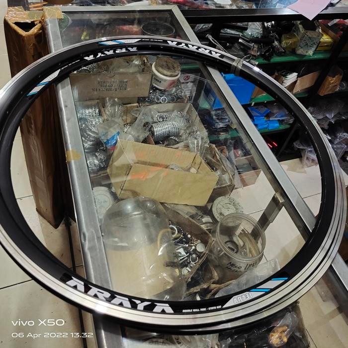 RIMS ATAU VELK SEPEDA ROADBIKE UKURAN 700C ATAU 622 MERK ARAYA AR731 HOLE 32 BRAKE LINE HARGA SATUAN
