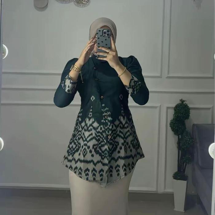 Atasan batik wanita modern lengan panjang puffy blouse Rizky model kebaya janggan by ratu laku batik