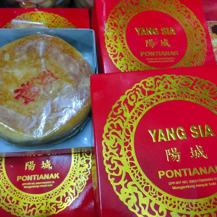Tausa pia / kue bulan Pontianak non halal
