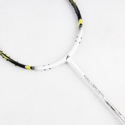 Raket Hundred Atomic X Dark Sword