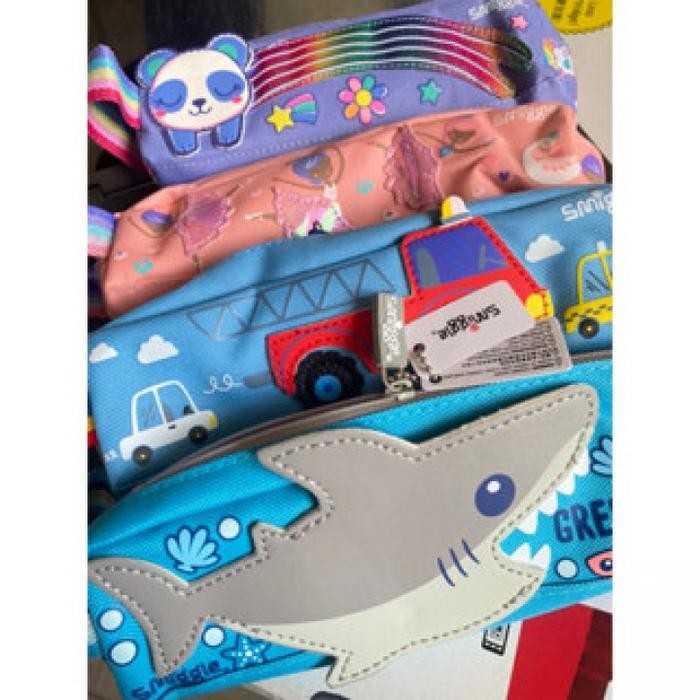 

TEMPAT PENSIL SMIGGLE 1873