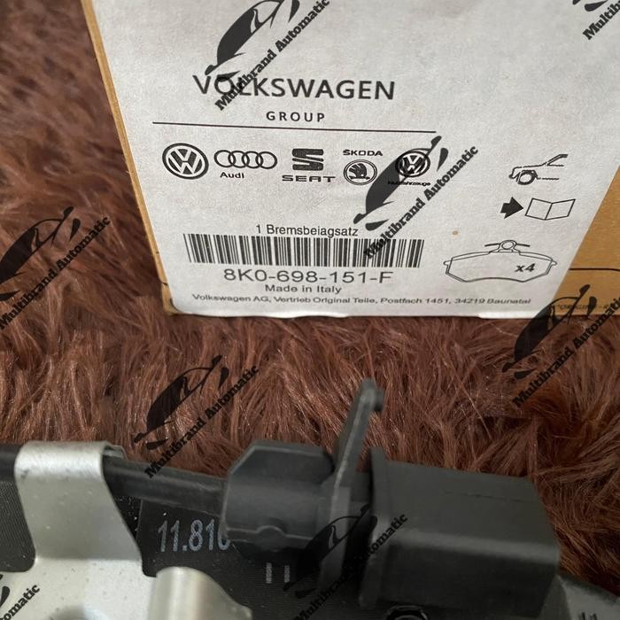 KAMPAS REM BRAKE PAD DEPAN AUDI A4 B8 , A4 B8.5 1.8T B8 ORIGINAL 8KO698151F