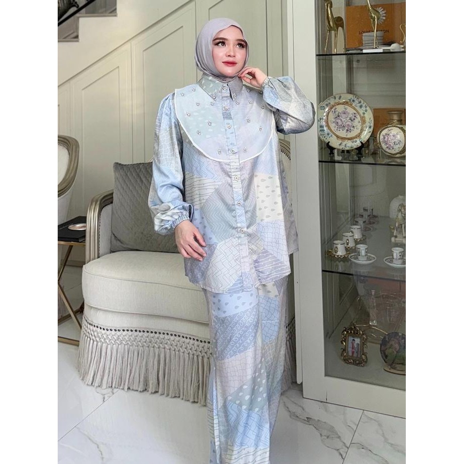 Pilihan- Carin Oneset Cantik By Herlin Kenza