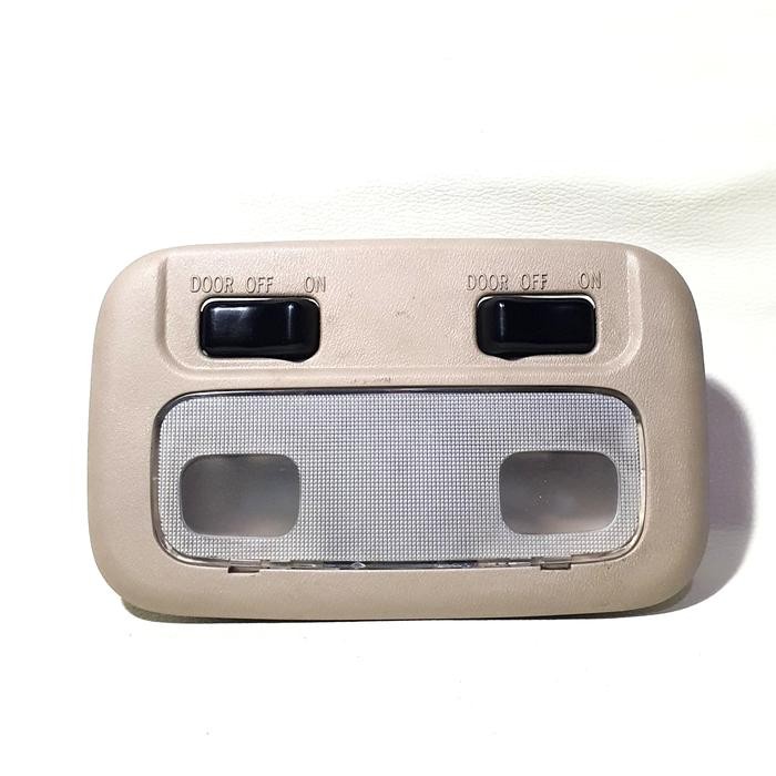 lampu kabin lampu plafon depan Nissan Serena C24