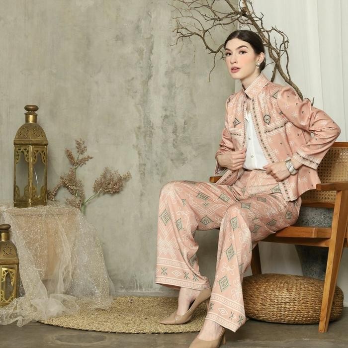 Ready Setelan Batik Wanita One Set Batik Blazer Premium Kebaya Modern Blazer Peach Blazer Salem