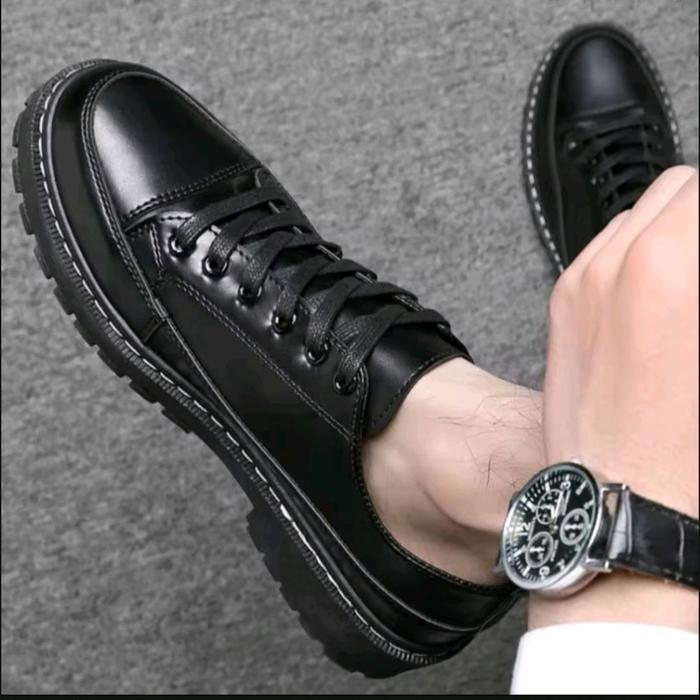 TERMURAHH SEPATU HITAM DOCMART ORI / SEPATU CASUAL PRIA TERBARU / 38-43 Shoes Karet docmart ori