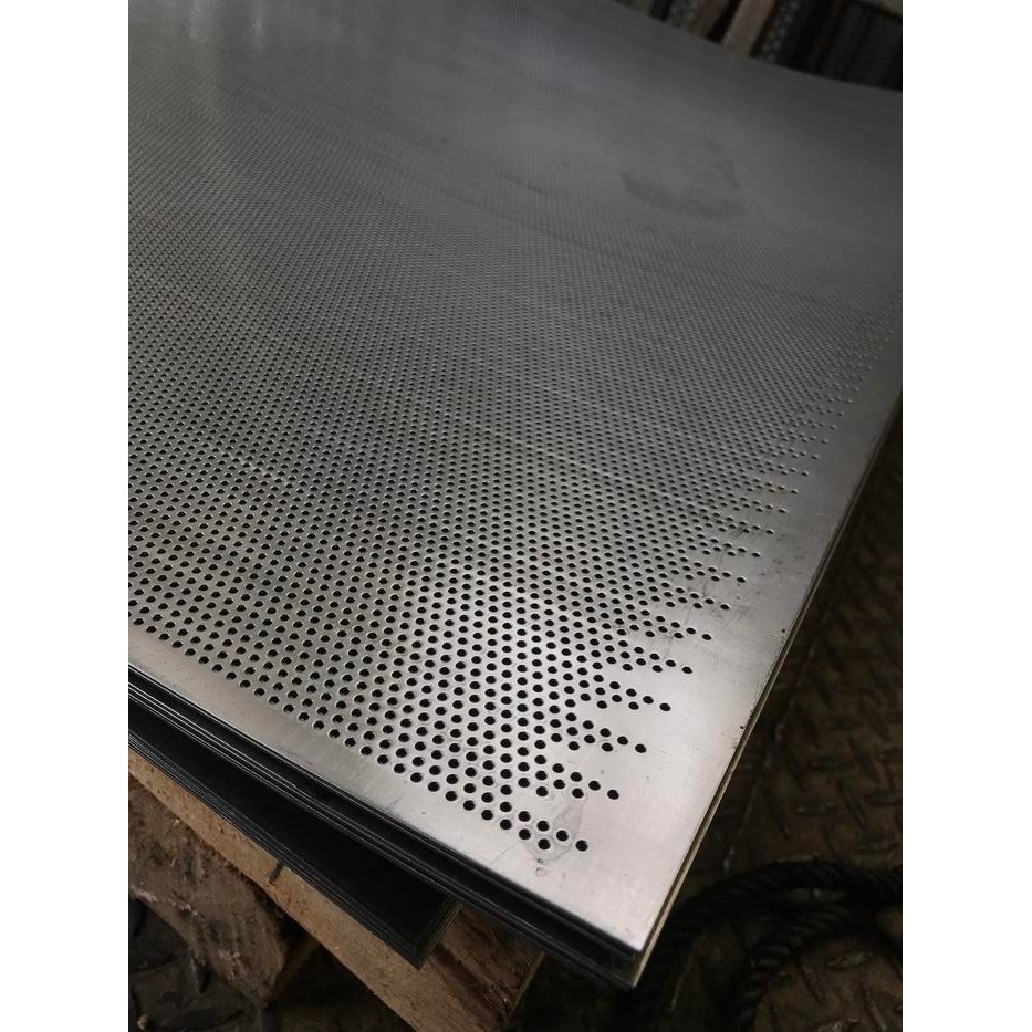 Plat Lubang Besi 1Mm X 1.2 M X 2.4 M X Dia. Lubang 2 Mm - 2.5 Mm