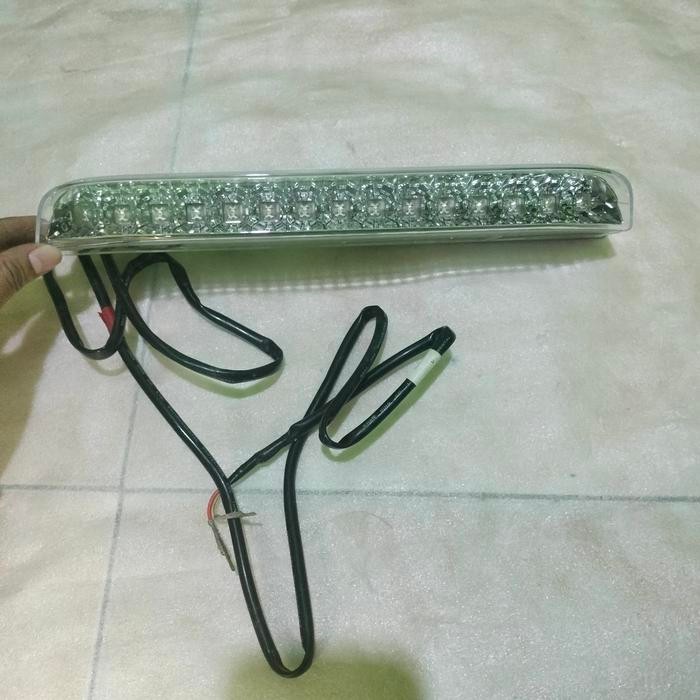 LAMPU SPOILER BAGASI ORIGINAL YARIS BAKPAO