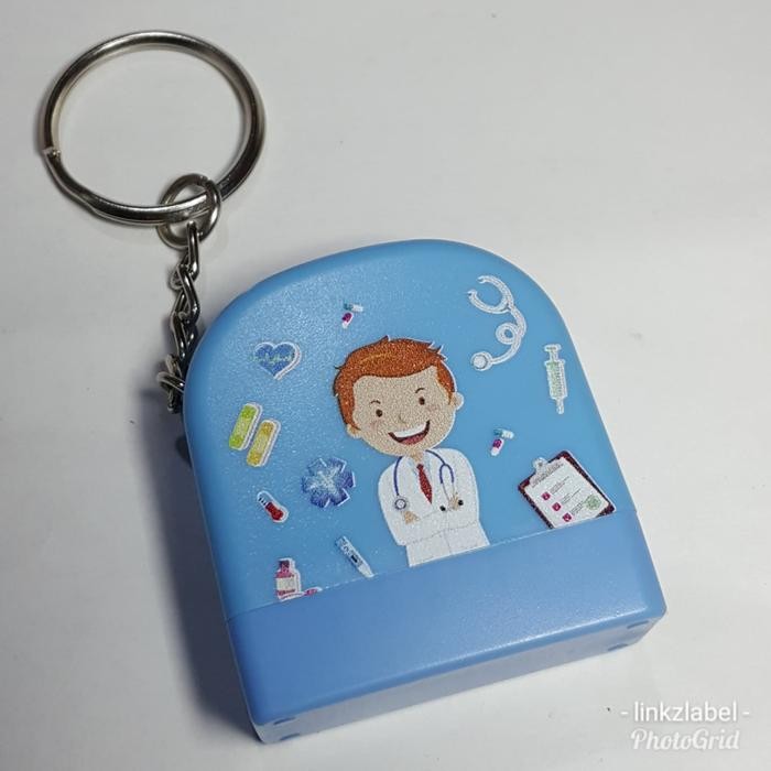 

Pilihan- Custom Stamp Stempel Profesi Stempel Ganci Seri Dokter Cowok