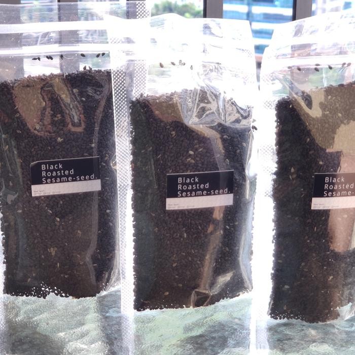 

NEW PRODUK BIJI WIJEN HITAM 1KG BLACK SESAME SEED PITALOKAOUTLET23