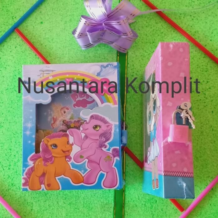 

Buku Diary anak karakter pakai kunci UK besar