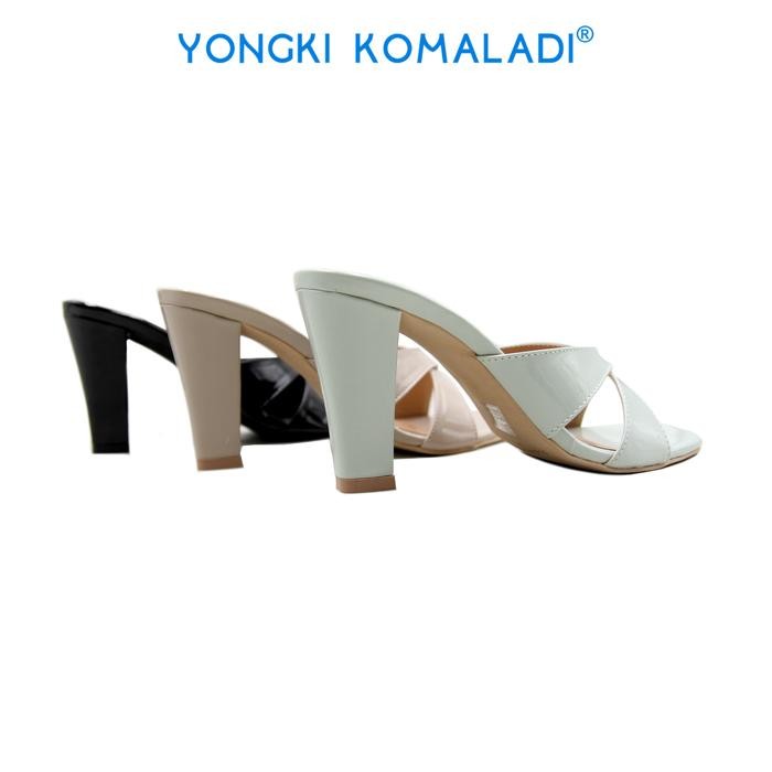 P0B2  [ Original ] Yongki Komaladi Heels Ol-Ehrn798-23 Ladies Hitam Merah Sandal Flat Wanita