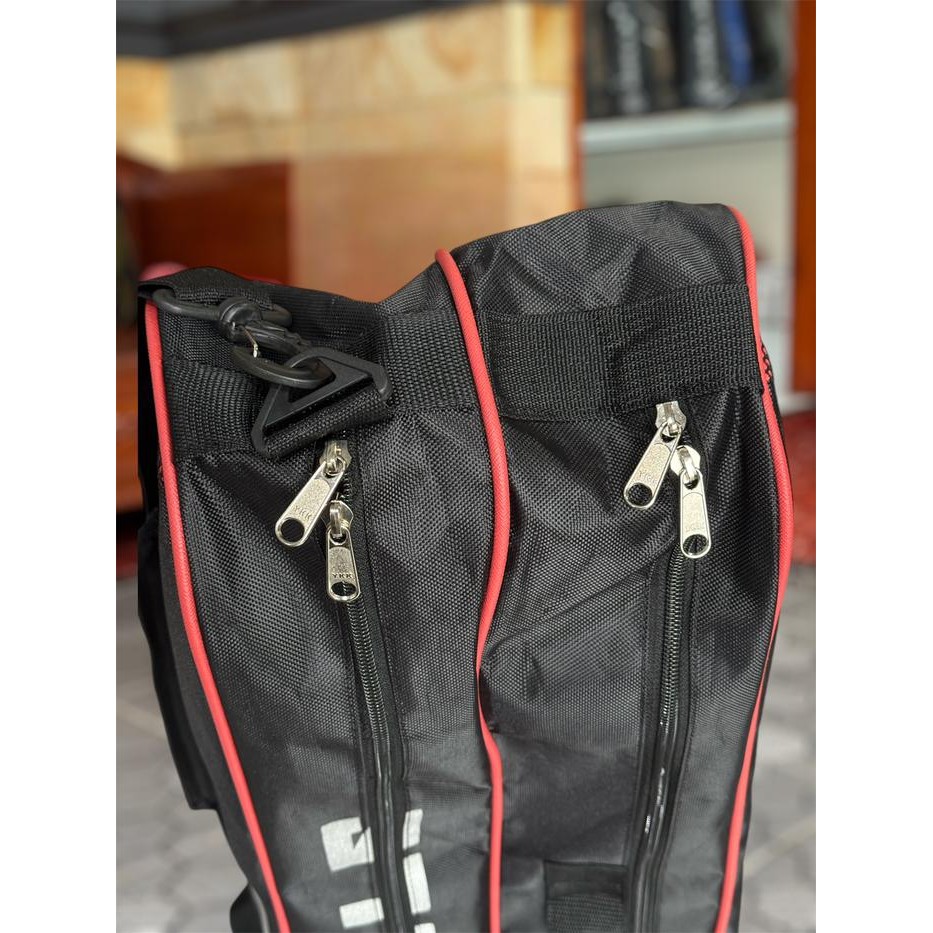 Skills Daisu Tas Raket Tenis Badminton Wilson Merah Maroon Original Produk 3 Resleting Fungsi