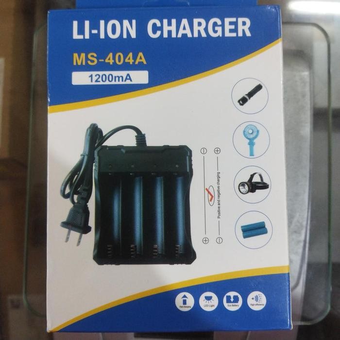 Charger 4 buah Baterai Lithium-ion Li-ion 18650 3.7V