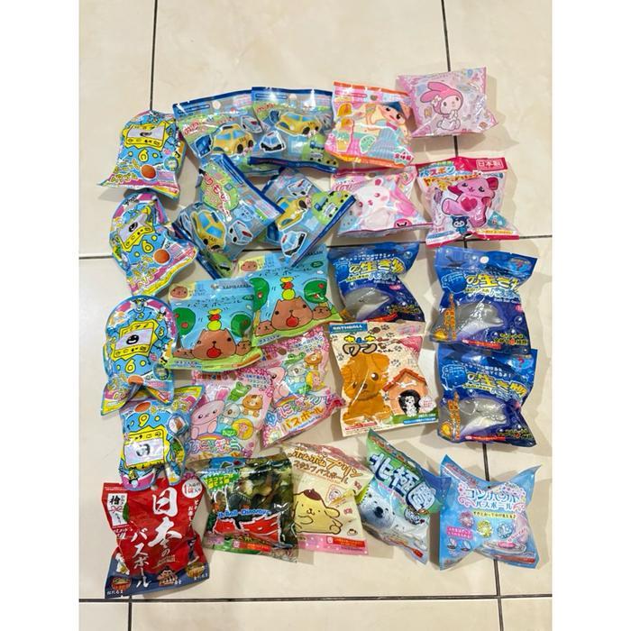 BATHBOMB SANRIO BATH BOMB DISNEY BATH BOMB SANRIO BATH BOMB DAISO (BATH BOMB ANAK-ANAK DALAMNYA ADA