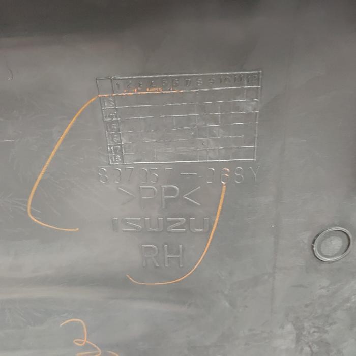 Kuping Bumper Depan Isuzu Panther Touring Lama