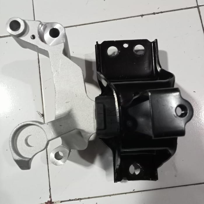mounting kanan xtrail T31 2000 cc