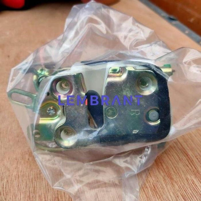 Doorlock Door Lock Pintu Depan Isuzu Panther Lama Kotak Original