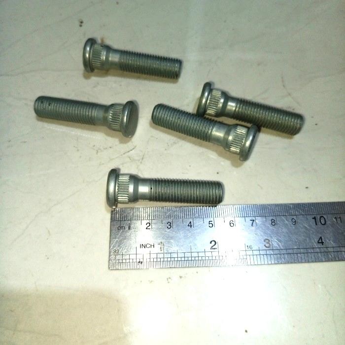 BAUT RODA KIJANG INNOVA PANJANG 5,4 CM ORI