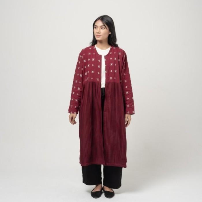 Dama Kara Hapsari Long Outer