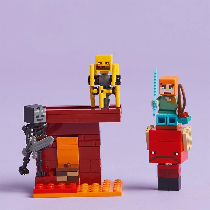 Lego Minecraft The Nether Lava Battle Original