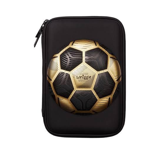 

SMIGGLE ORI PENCIL CASE HARD TOO SOCCER GOLD/ TEMPAT PENCIL BOLA/ KADO