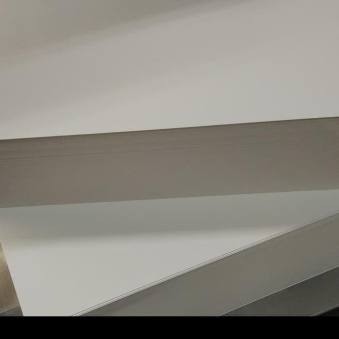 

Kertas art paper 150 gsm A4 1 rim/500 lembar