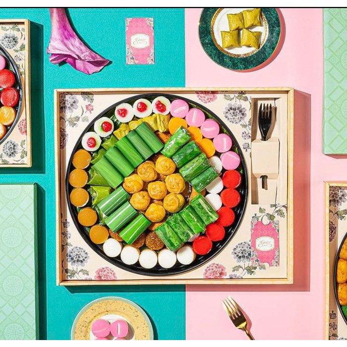 

Gouw Heritage Box Set of 86pcs - Kue Tampah & Jajanan Pasar