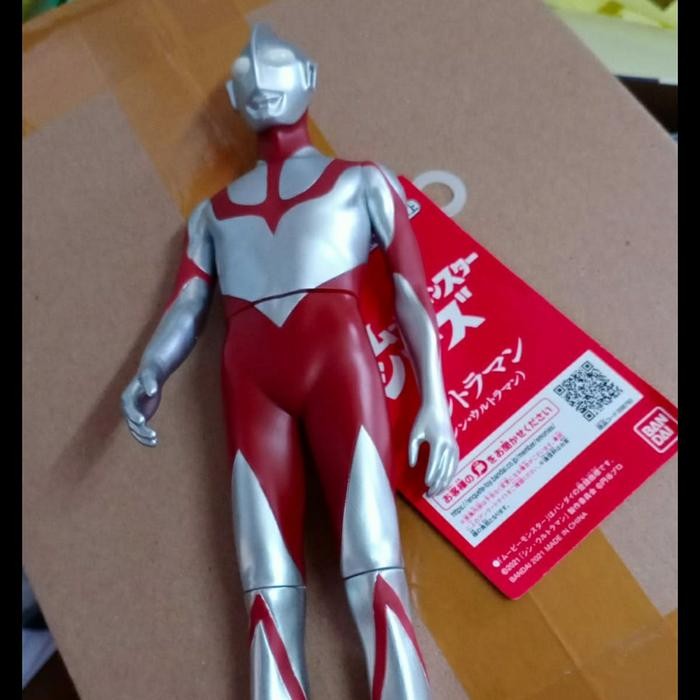 Figur Ultraman Movie Shin 23Cm 69876