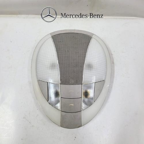 Lampu Plafon Interior Tengah Belakang Mercedes Benz W211 A2118202201