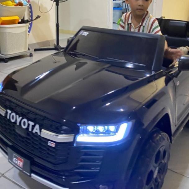 Mobil Aki Toyota Mainan Mobil Remot Kontrol Anak Dengan Shockbreaker Remot Kontrol