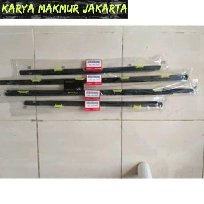 Pelipit Karet Kaca Luar Honda Crv Gen2 Tahun 2002-2006 Lengkap