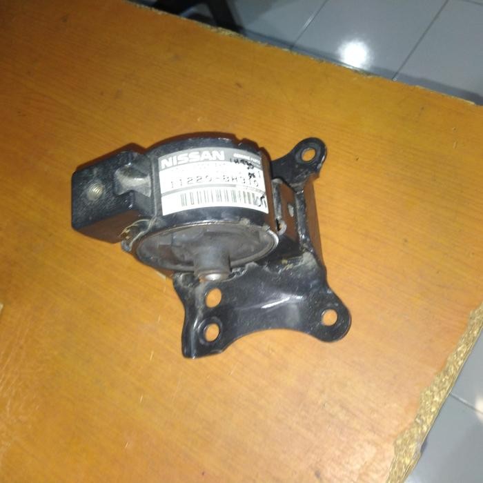 mounting xtrail T30 kiri original