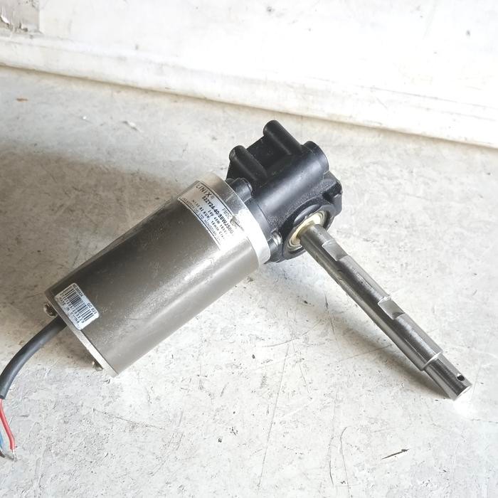 Dinamo gear head motor DC 24V 40W rpm 1900 type 52ZY24-40/59WJ50G20