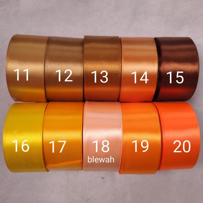 Pita Satin 4cm / 1.5 inch per Roll