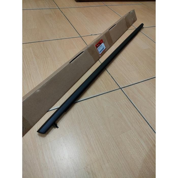 Karet Kaca / Pelipit Kaca Pintu Depan JAZZ GK5 2015-2021 !