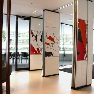 Ready Penyekat Ruangan Meeting Pintu Sliding Geser Lipat Movable Partisi Tbk
