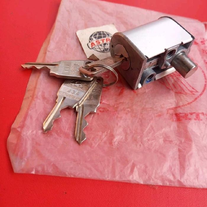 kunci stang stir ori original NOS kode akur cb cb100 cb125 s90 benly