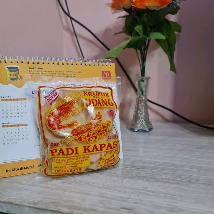 

Pilihan- Kerupuk Udang Khas Cirebon Ukuran 250 Gram Organik Rendah Lemak Krupuk