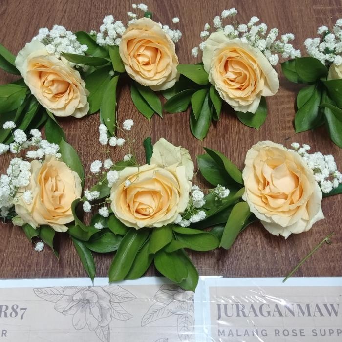 Pilihan- Corsage Wedding / Jas. Bunga Mawar Asli Fresh Mewah