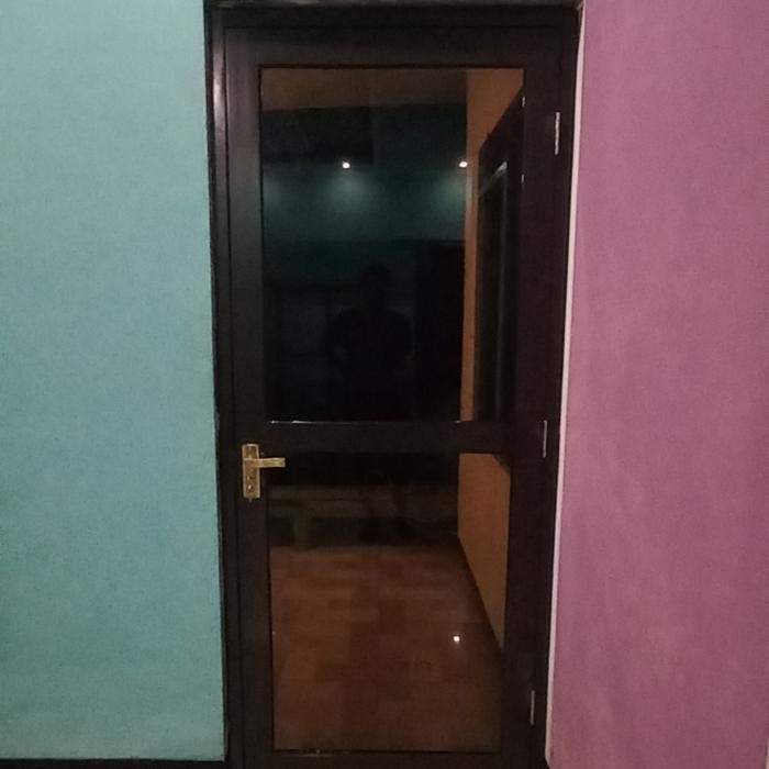 pintu alumunium kaca kusen 3 inci