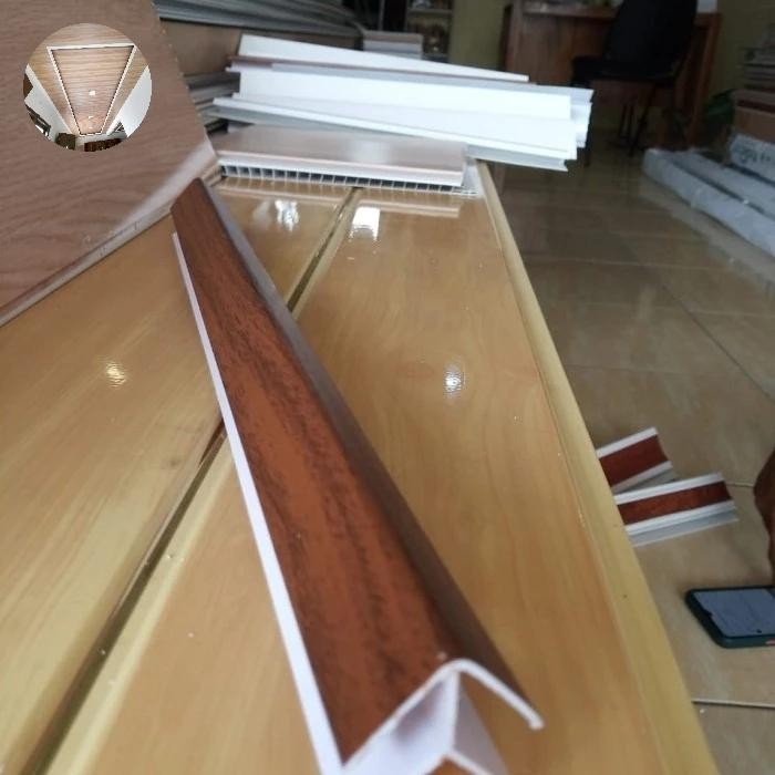 Plafon PVC List Siku Series Kayu jati Shunda Plafon PVC LS-305 Panjang 4M Harga Per Batang