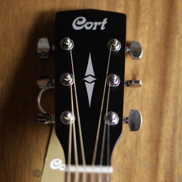 Gitar Akustik Cort AD810 E OP
