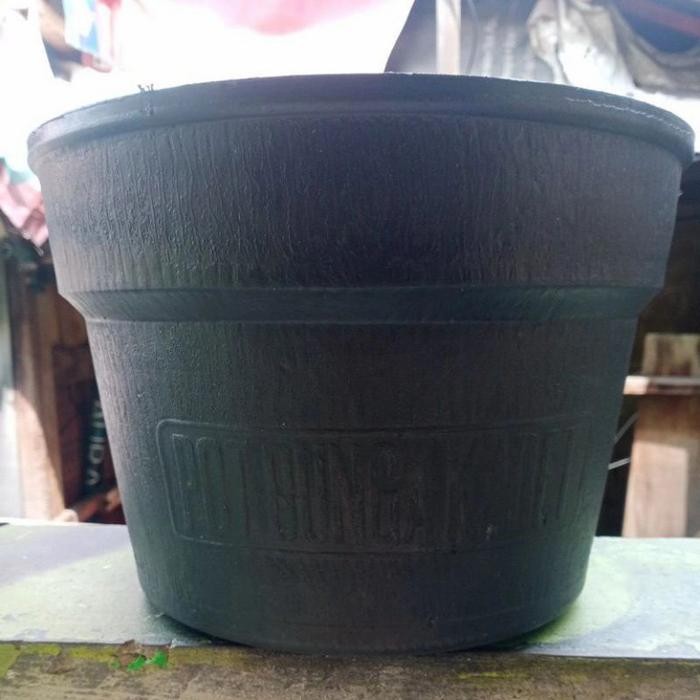 Jlterang Pot Karet Besar Yasindo Ukuran 42 Cm / Pot Bunga Karet Cap Kuda Mas