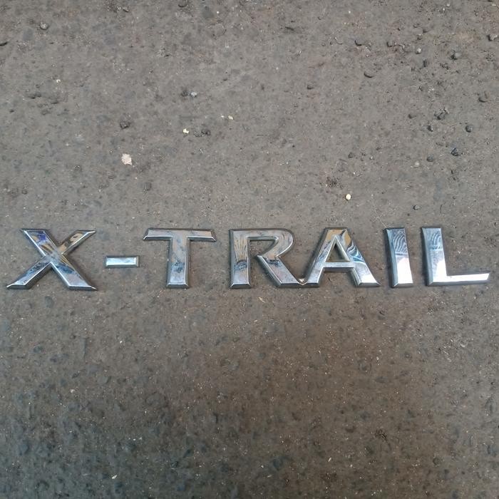 emblem Nissan X-Trail T30