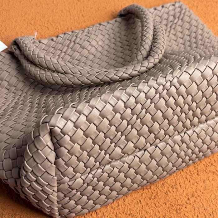 STOK TERBATAS  TAS BOTTEG XLARGE TOTE BAG WANITA IMPORT PREMIUM AAA QUALITY TERJANGKAU